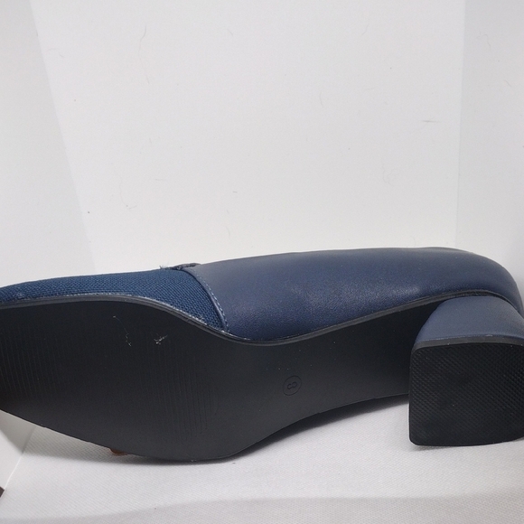 Brand New Benassal Women’s Navy Orthopedic Loafers Size 8, Elegant & Comfortable - Picture 4 of 8